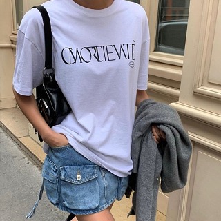 Loose fit lettering tee