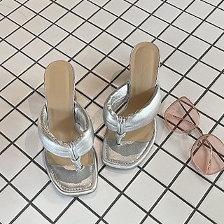 Volume silver heel