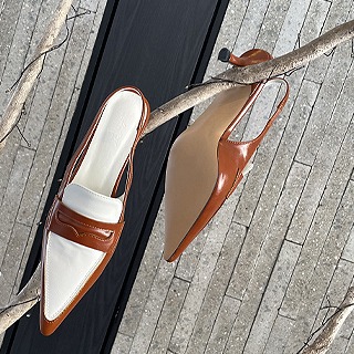 Two-tone stiletto sling bag heel
