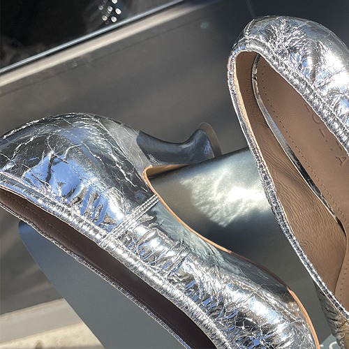 Bottega banding pumps heels