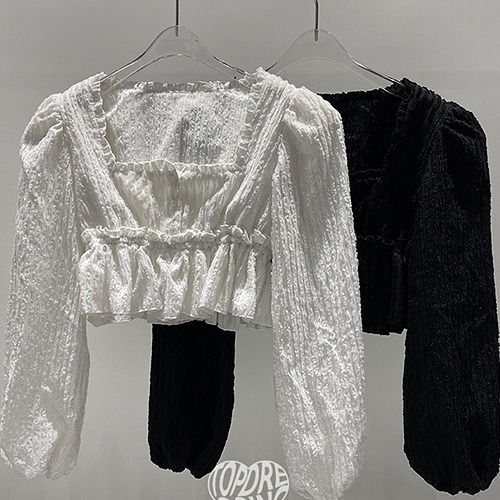 Square neck crop blouse (ivory/ black) 피팅세일 72000
