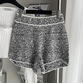 Bookle knit shorts